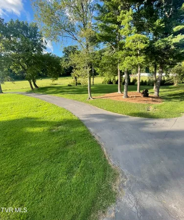 $1,550,000 | 426 River Islands Road, Elizabethton, TN 37643