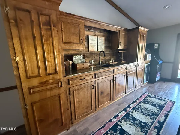 $1,550,000 | 426 River Islands Road, Elizabethton, TN 37643