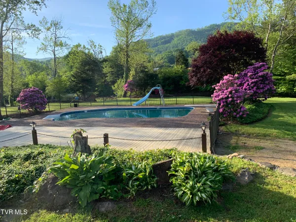 $1,550,000 | 426 River Islands Road, Elizabethton, TN 37643