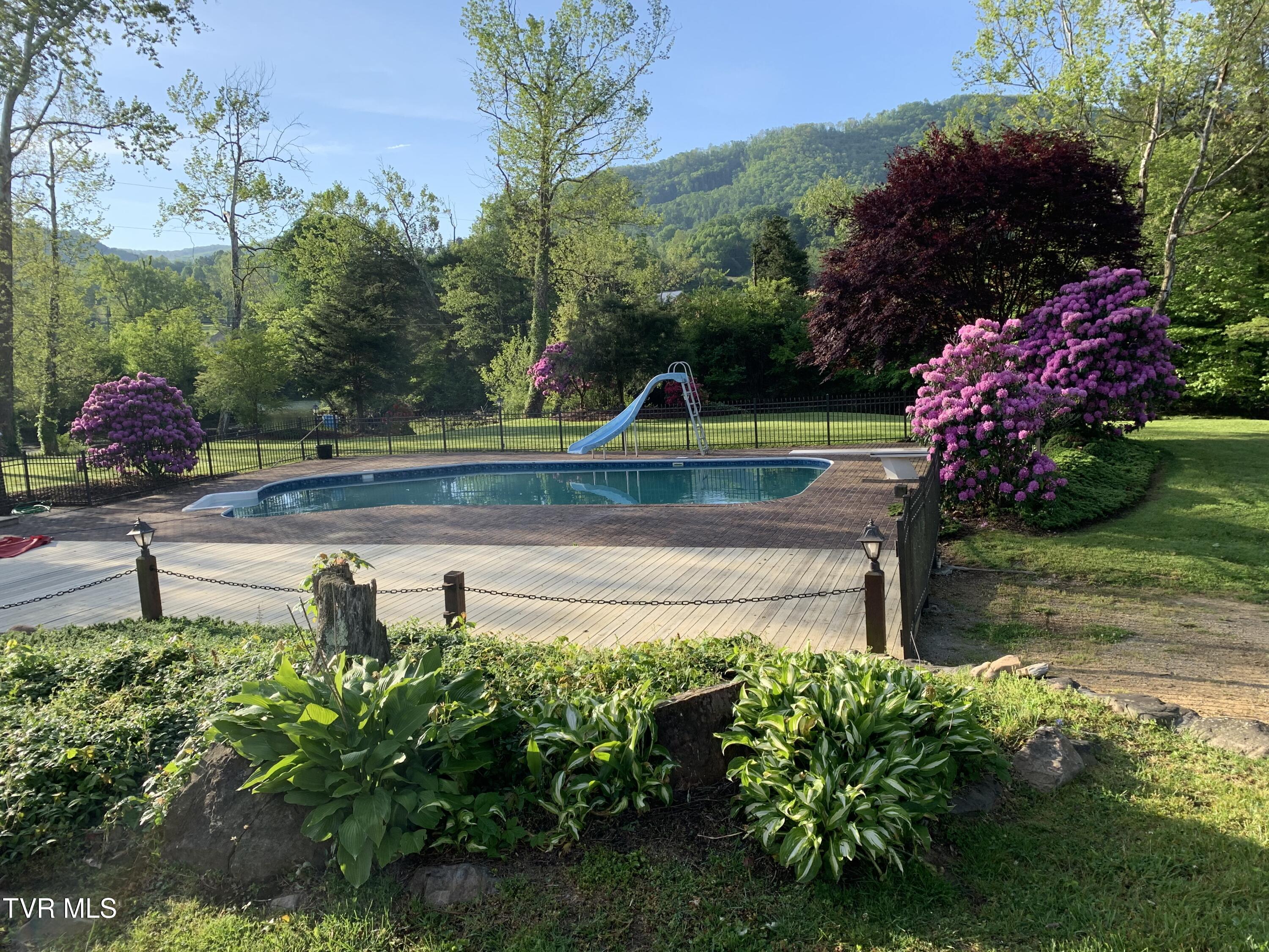 426 River Islands Road Elizabethton, TN 37643 - Photo 82 of 167 IMG_2752