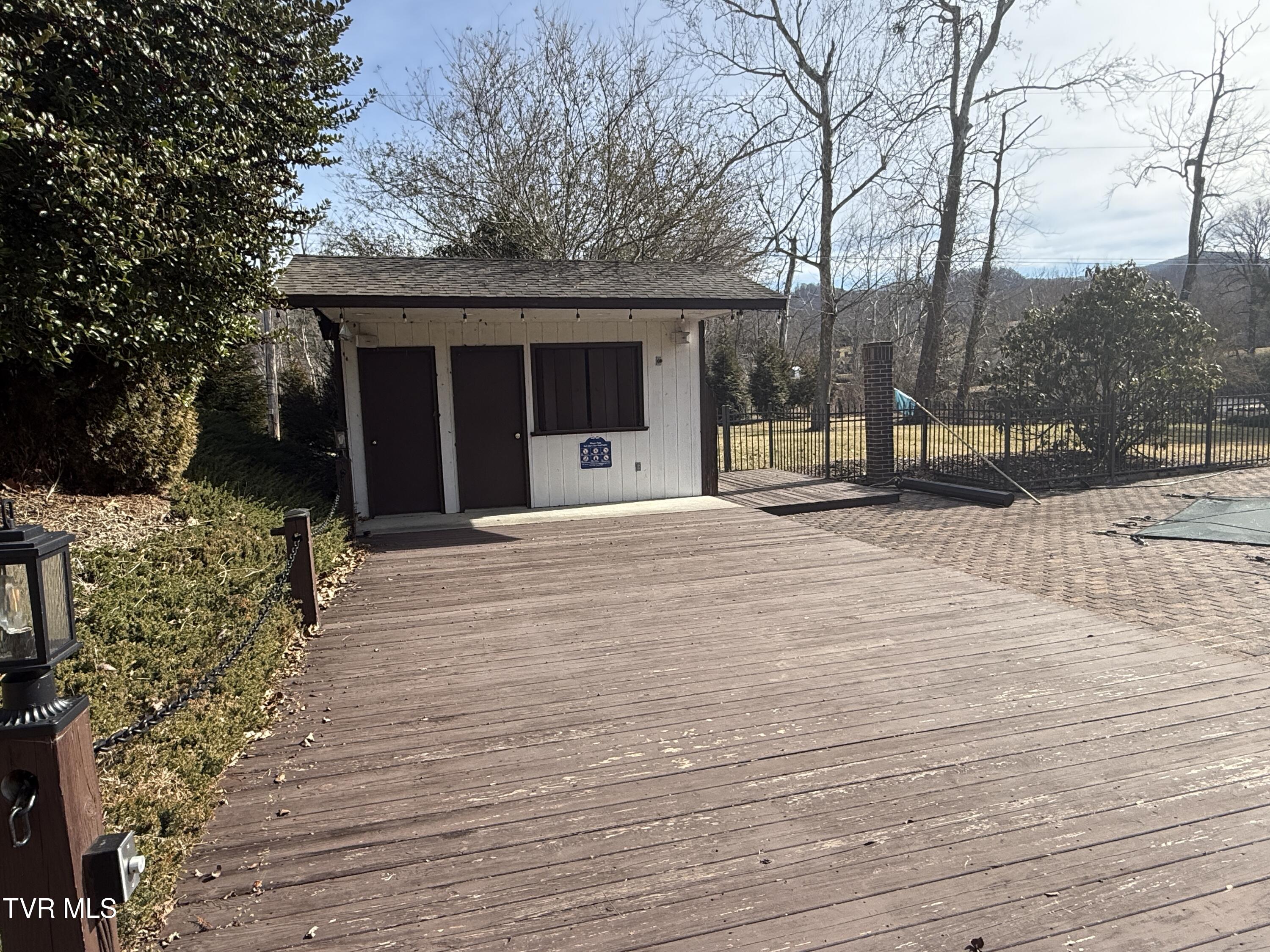 426 River Islands Road Elizabethton, TN 37643 - Photo 92 of 167 IMG_3805