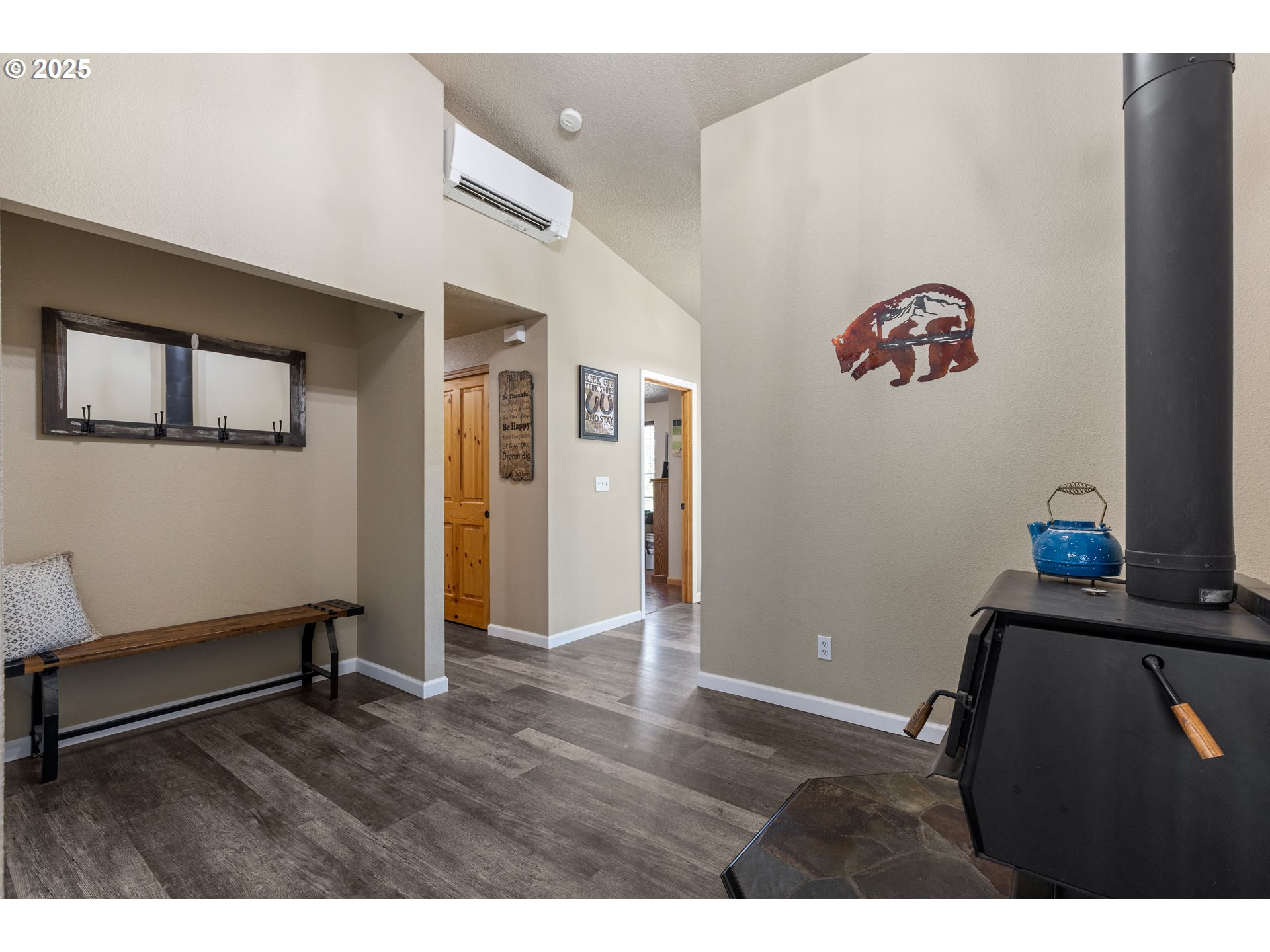 941 Colonial Road Roseburg, OR 97471 - Photo 22 of 48