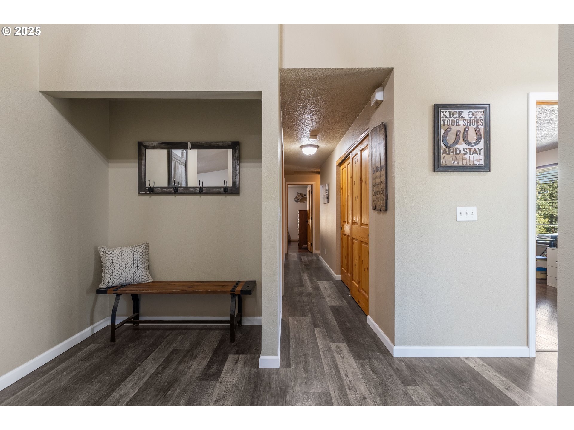 941 Colonial Road Roseburg, OR 97471 - Photo 23 of 48