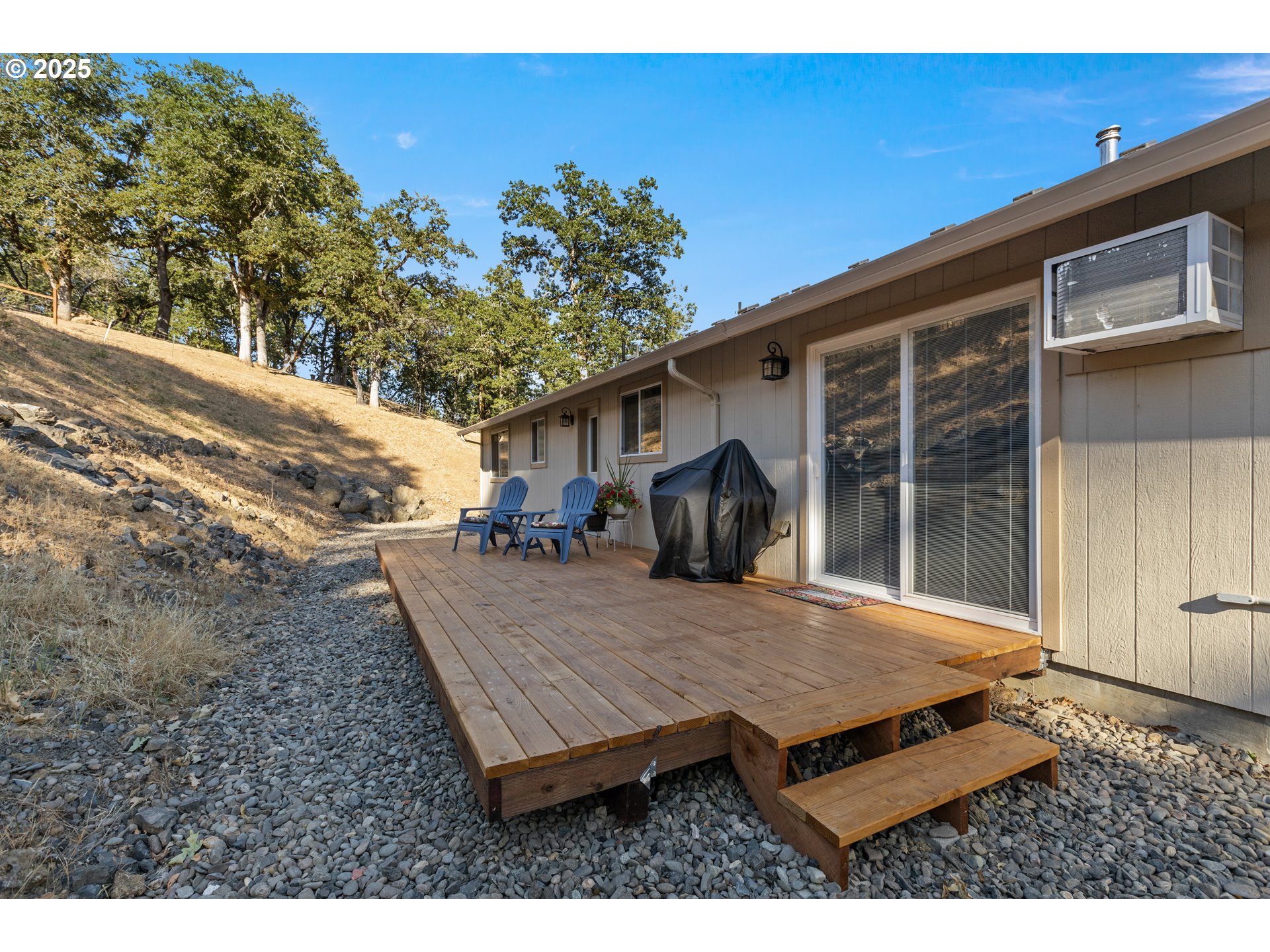 941 Colonial Road Roseburg, OR 97471 - Photo 33 of 48