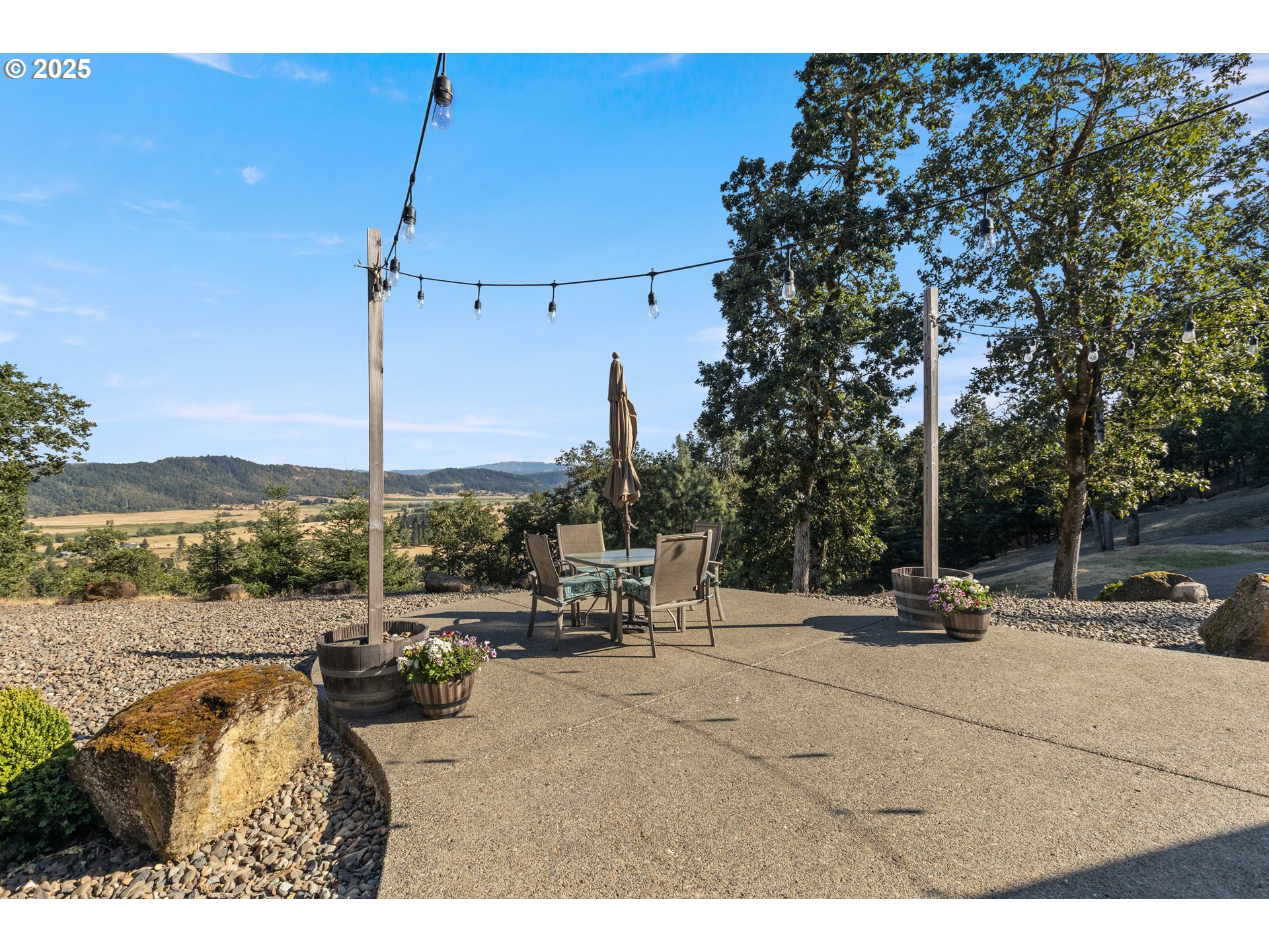 941 Colonial Road Roseburg, OR 97471 - Photo 38 of 48