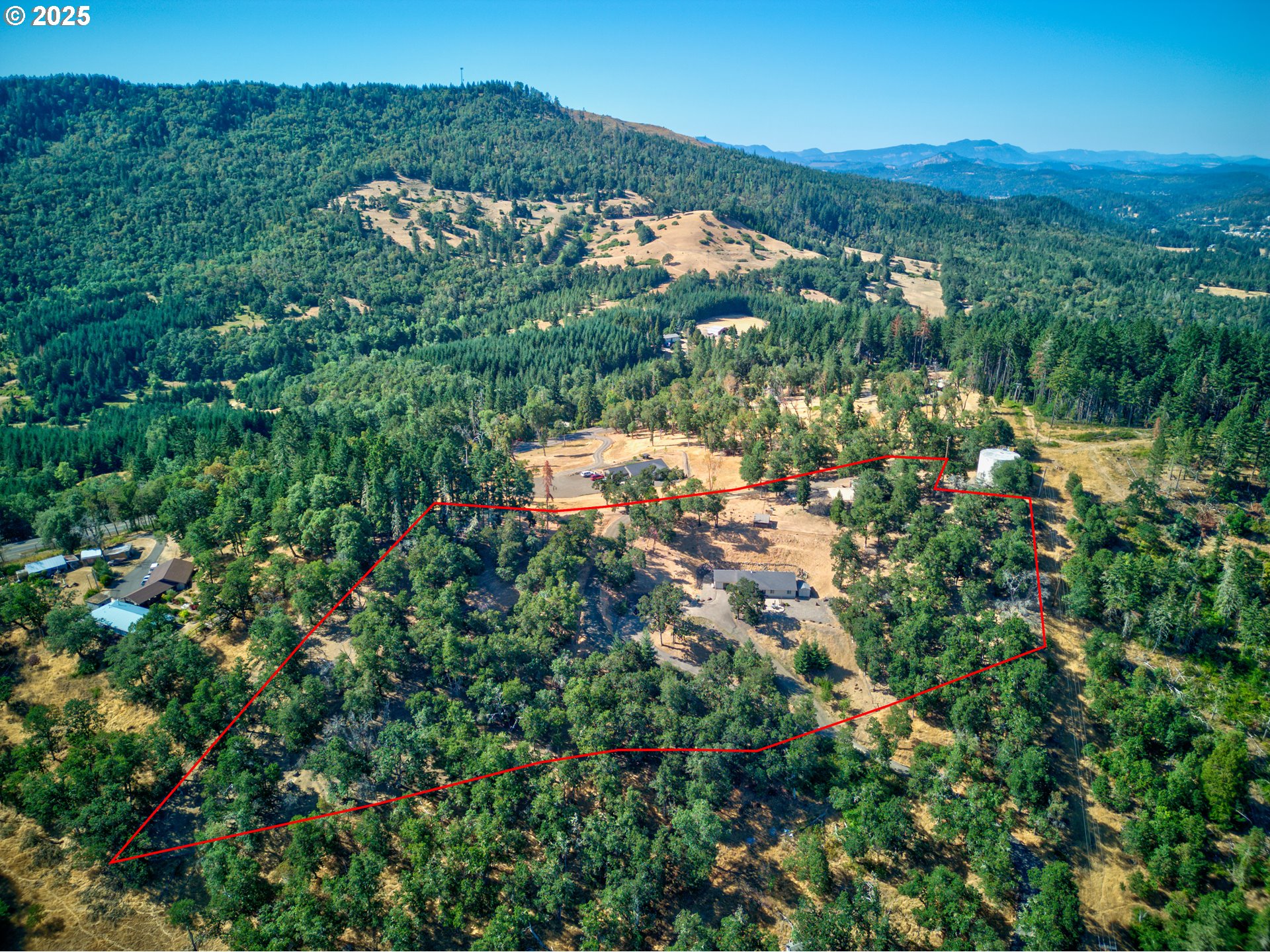 941 Colonial Road Roseburg, OR 97471 - Photo 39 of 48