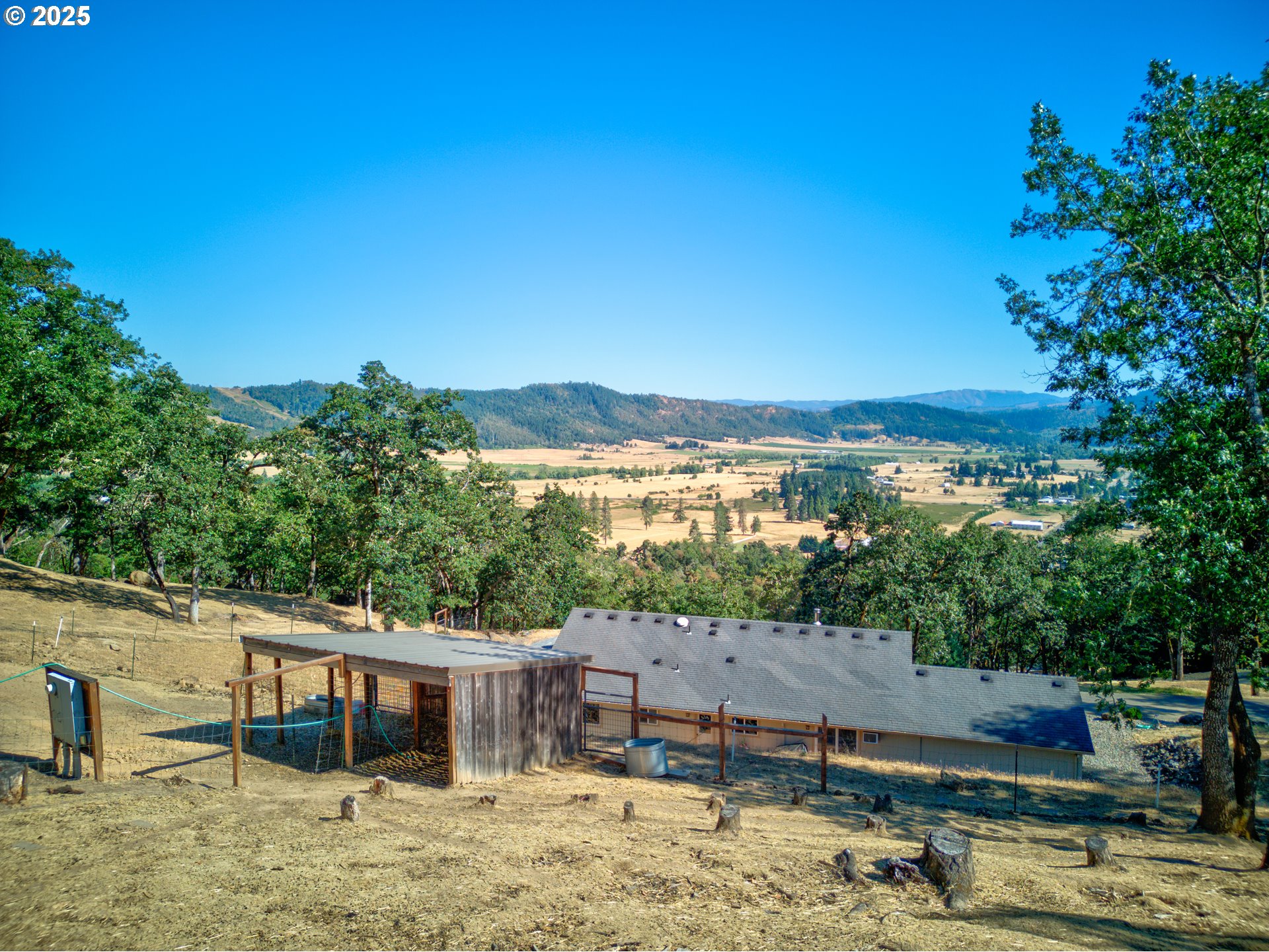 941 Colonial Road Roseburg, OR 97471 - Photo 42 of 48