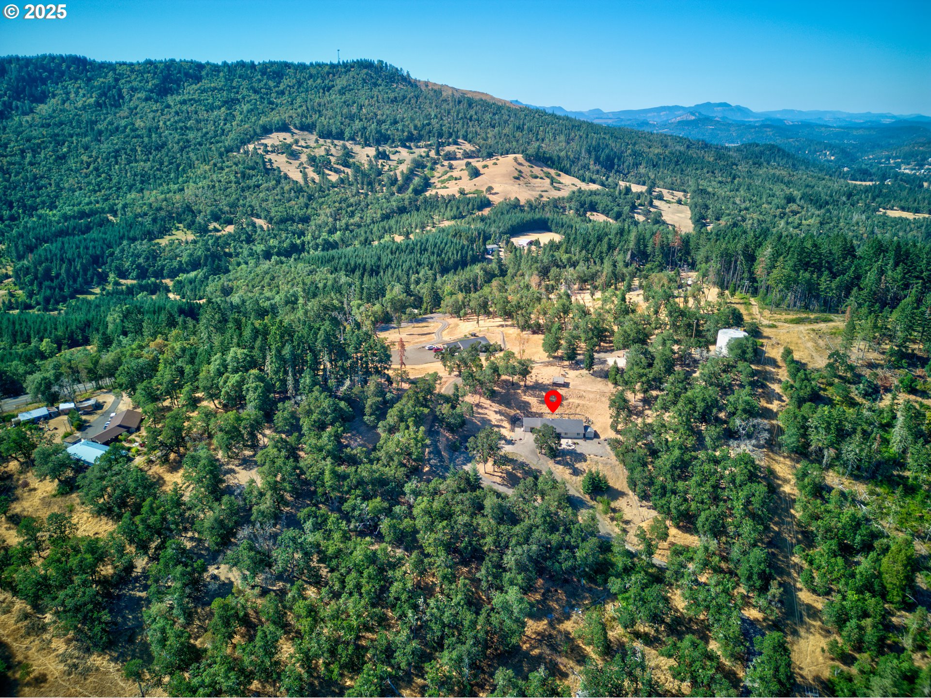 941 Colonial Road Roseburg, OR 97471 - Photo 46 of 48