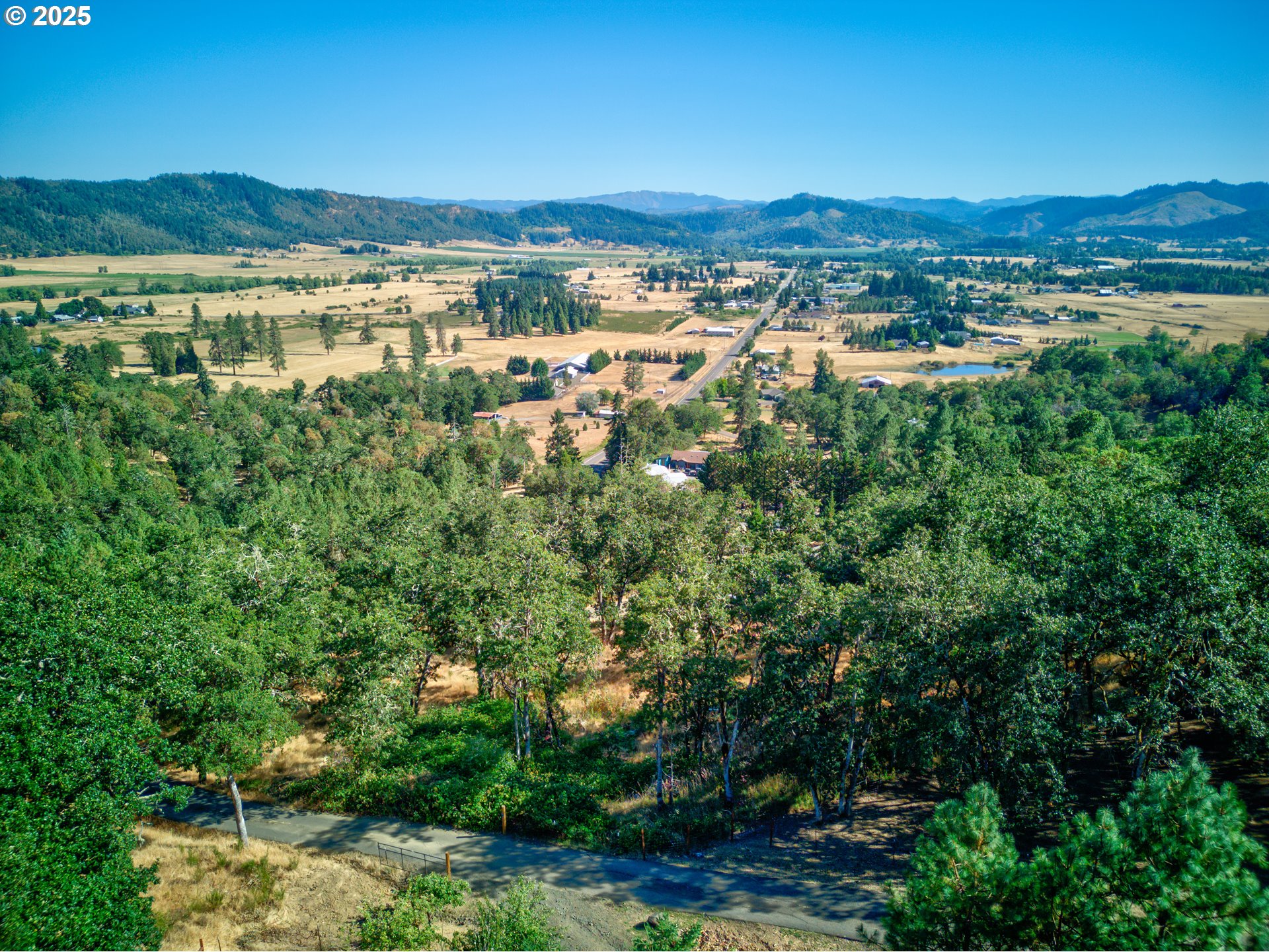941 Colonial Road Roseburg, OR 97471 - Photo 47 of 48