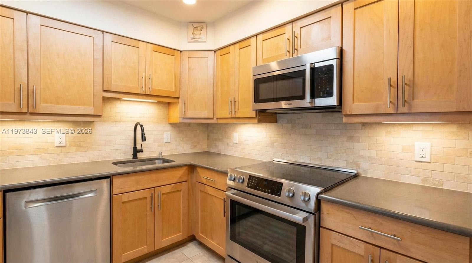 2900 North Course Drive, Unit 804 Pompano Beach, FL 33069 - Photo 7 of 33