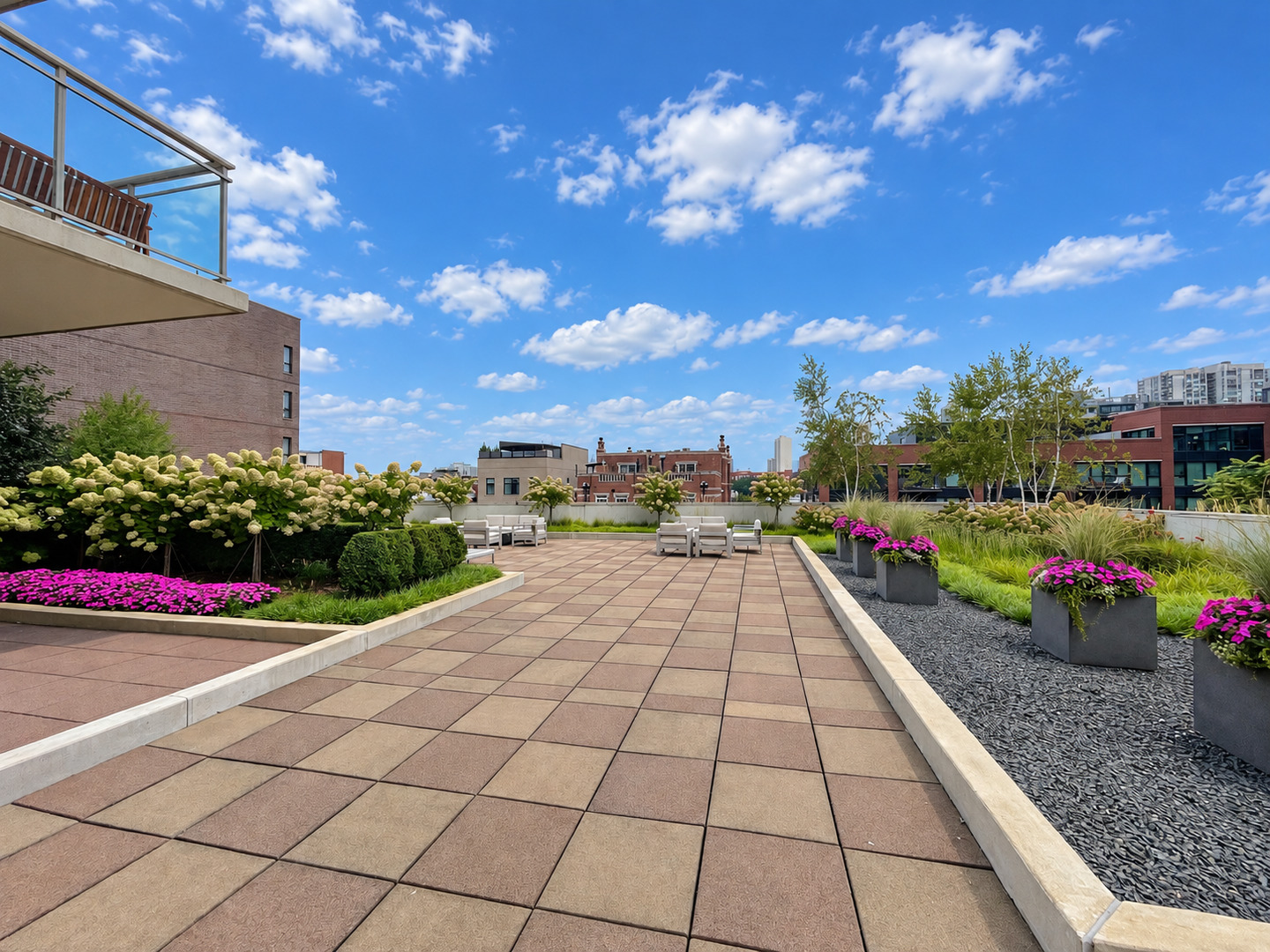 230 West Division Street, Unit 1501 Chicago, IL 60610 - Photo 18 of 19 Gallery Image 18