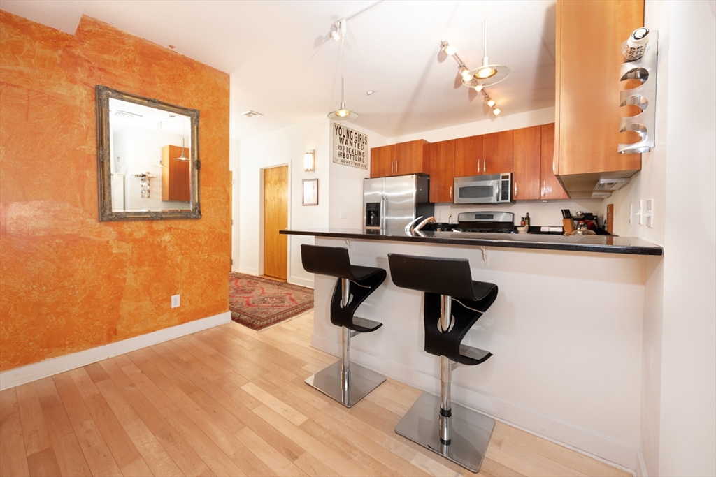 24 Bay State Road, Unit 20 Cambridge, MA 02138 - Photo 7 of 18 Gallery Image 7
