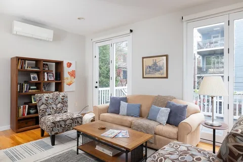 $1,675,000 | 104 Hancock Street, Unit 7, Cambridge, MA 02139