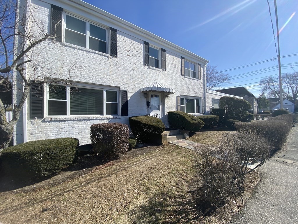 137 Main Street Waltham, MA 02453 - Photo 3 of 38
