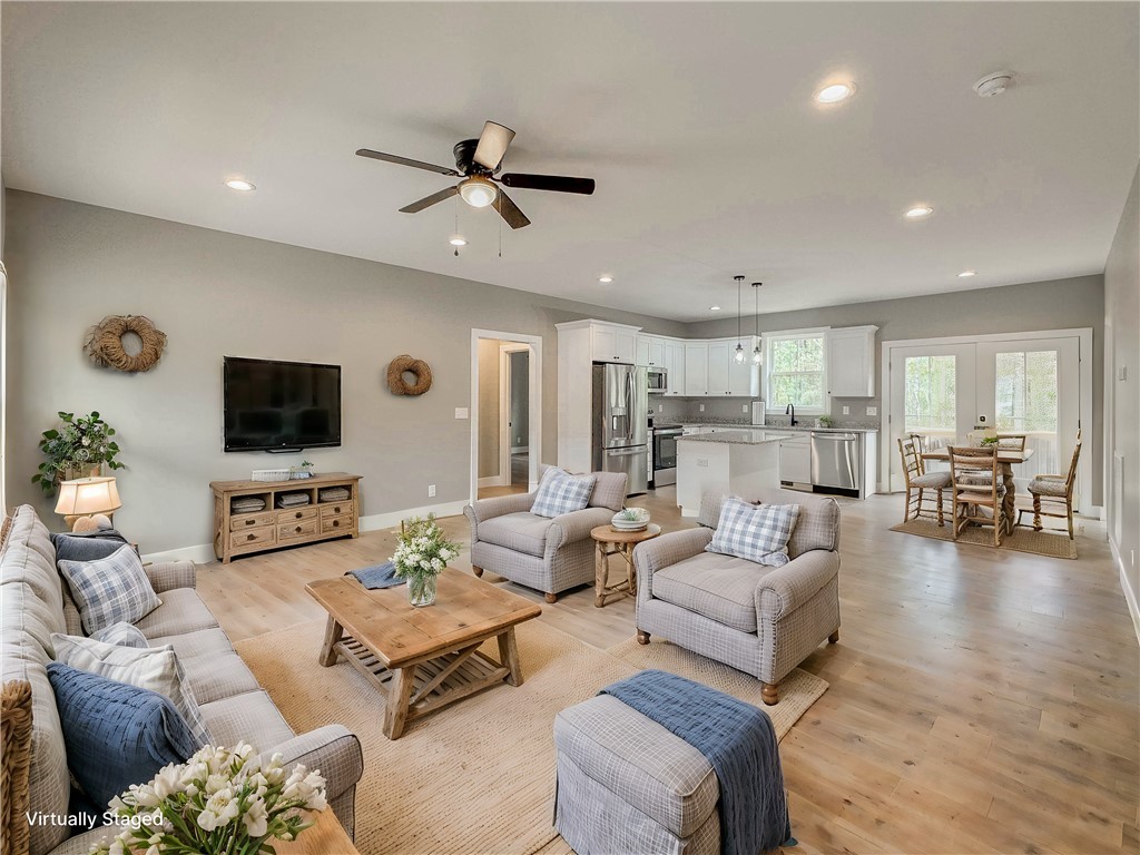 222 Simpson Street Westminster, SC 29693 - Photo 6 of 42 Gallery Image 6
