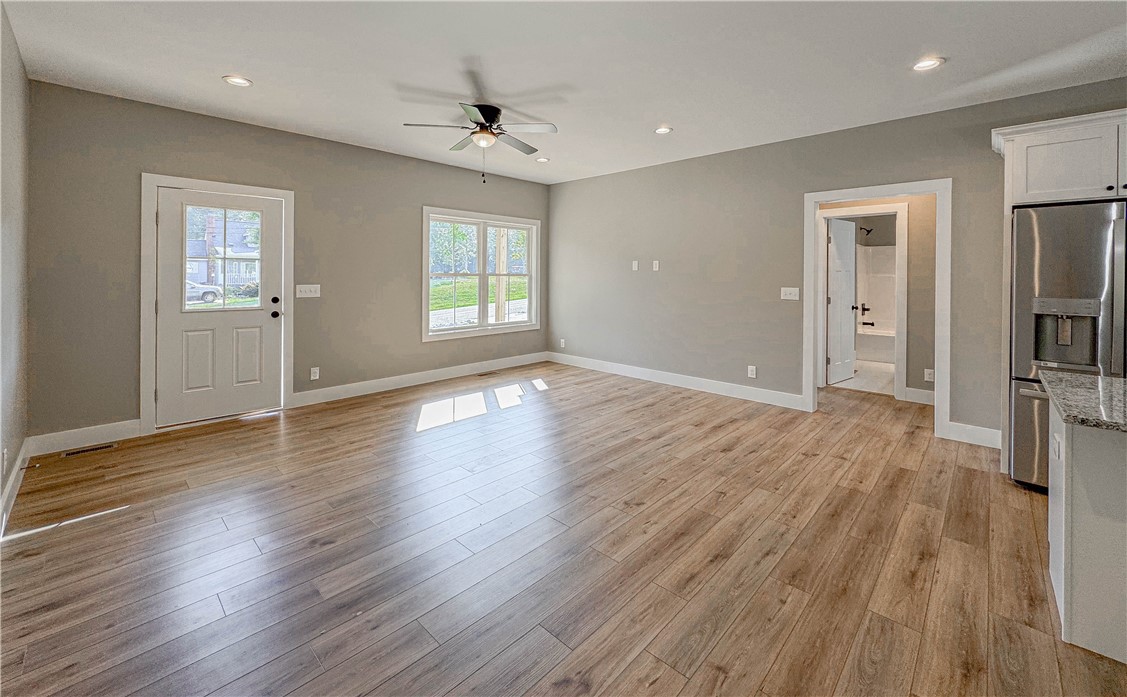 222 Simpson Street Westminster, SC 29693 - Photo 7 of 42 Gallery Image 7