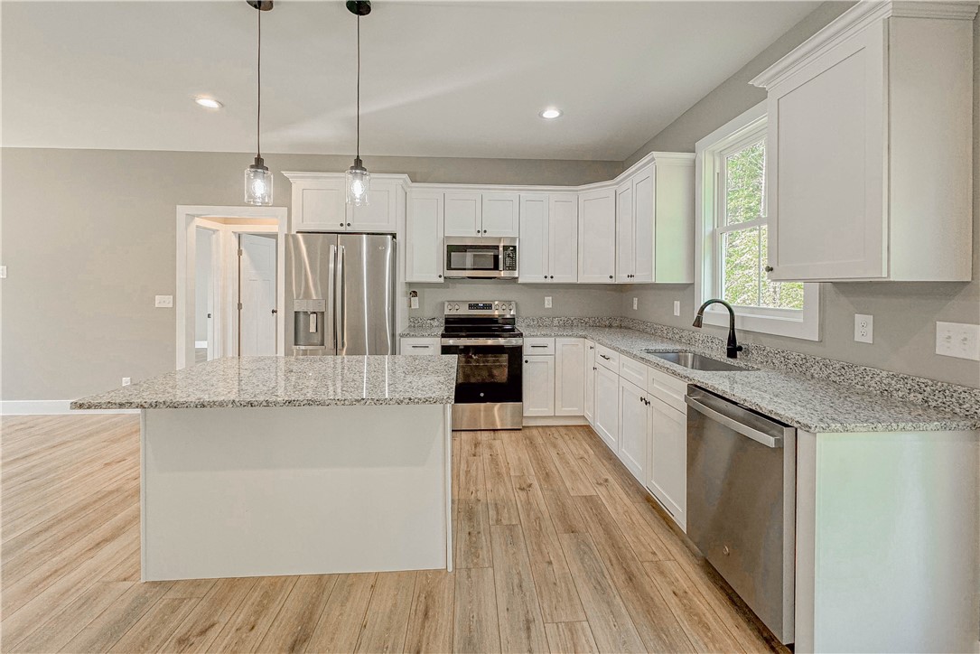 222 Simpson Street Westminster, SC 29693 - Photo 10 of 42 Gallery Image 10