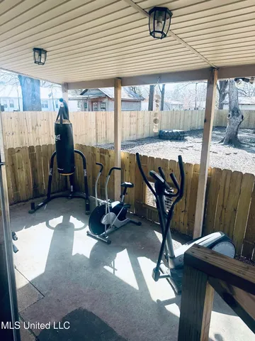 $235,000 | 207 Glendale Street, Senatobia, MS 38668