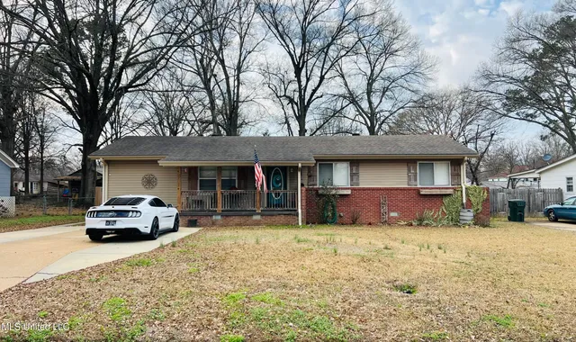 $235,000 | 207 Glendale Street, Senatobia, MS 38668