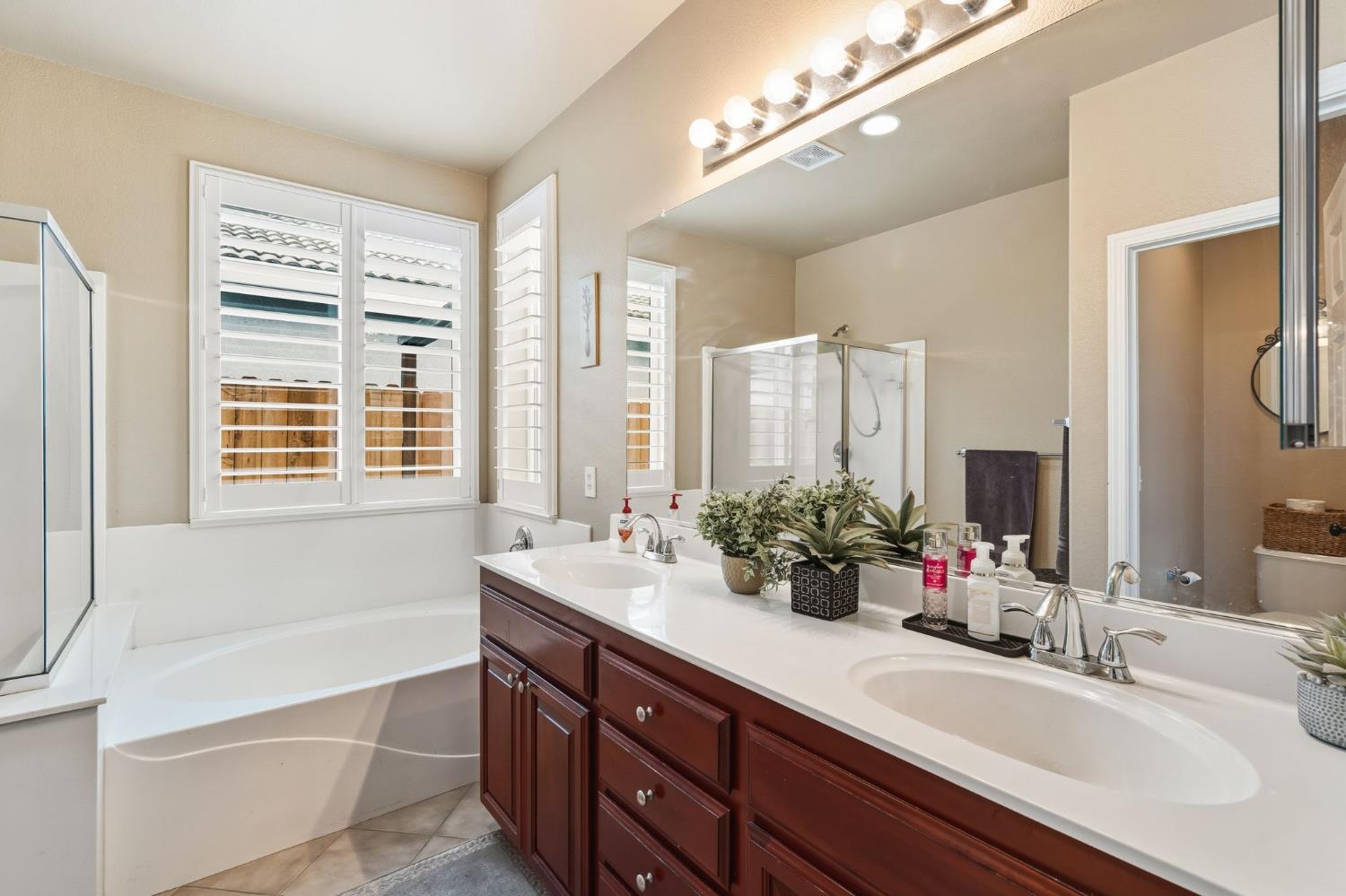 4601 Stuben Court Elk Grove, CA 95758 - Photo 17 of 32