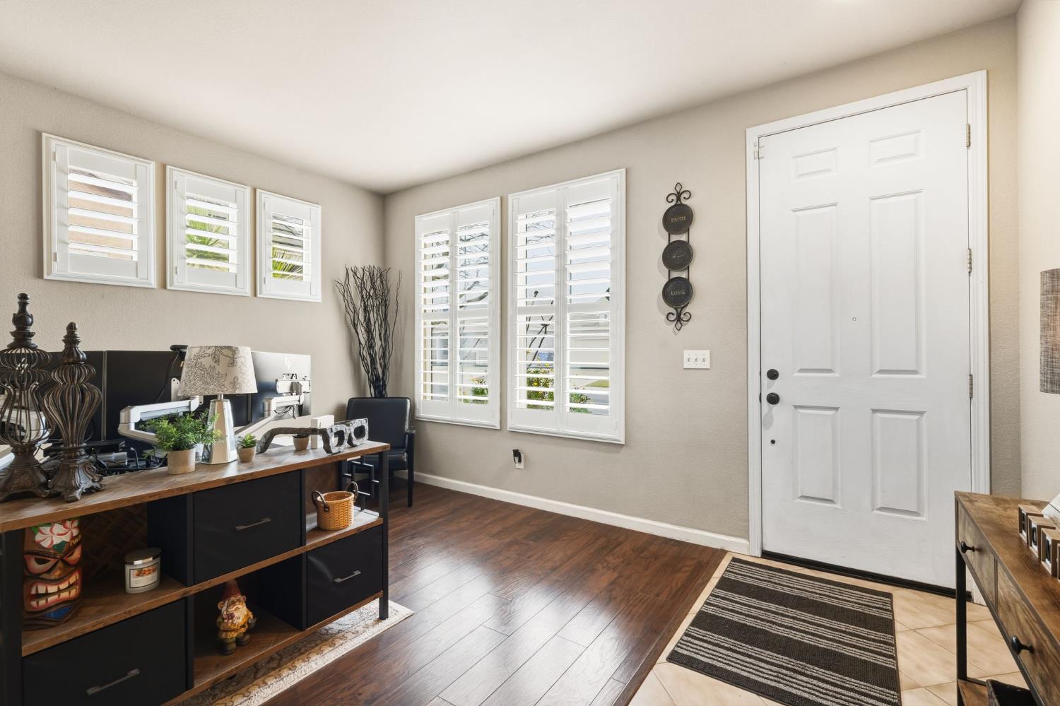 4601 Stuben Court Elk Grove, CA 95758 - Photo 4 of 32