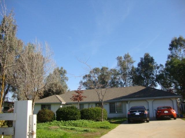 20183 Oakhill Road Madera, CA 93638 - Photo 2 of 10 Gallery Image 2