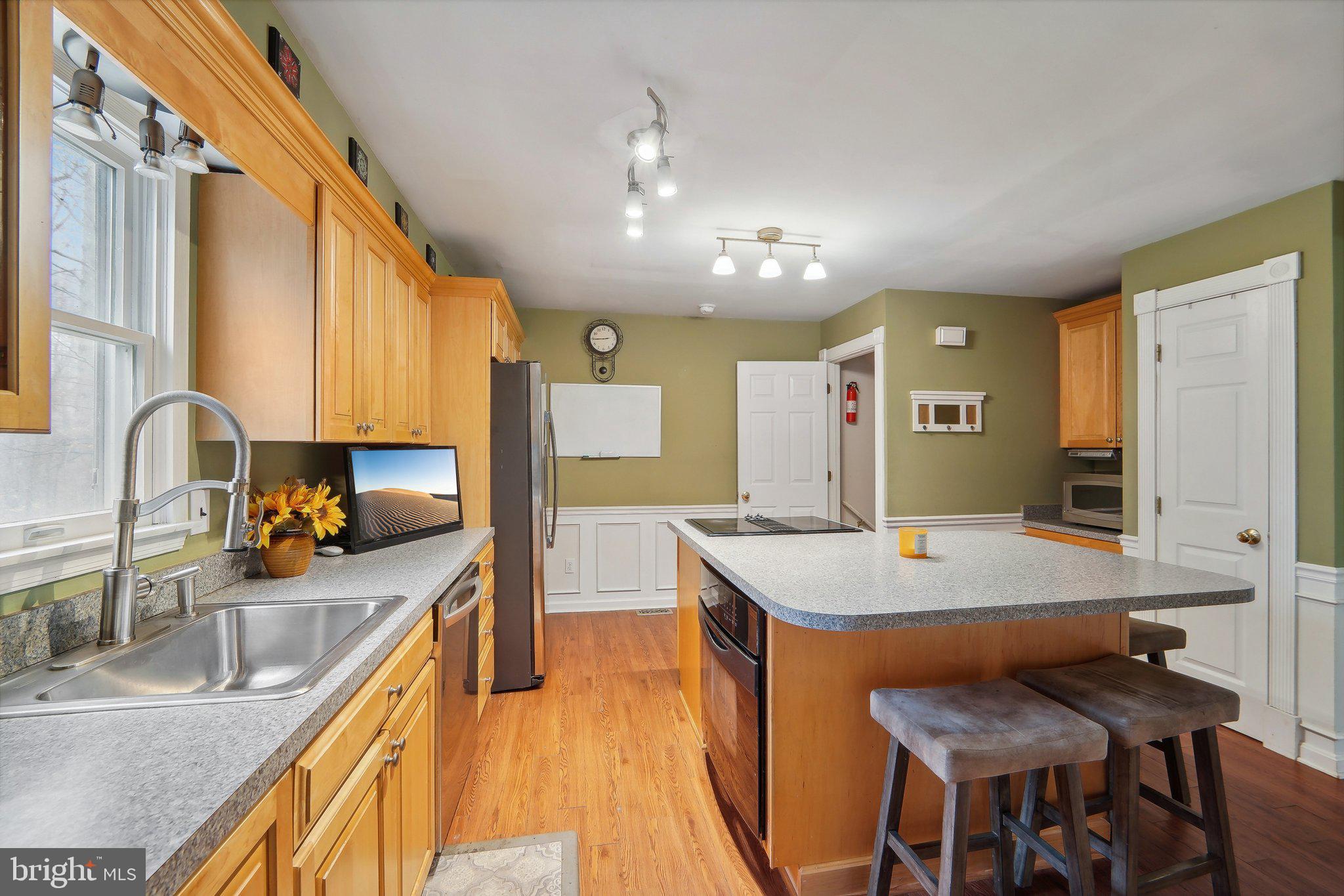14017 Harrisville Road Mount Airy, MD 21771 - Photo 12 of 38 Kitchen