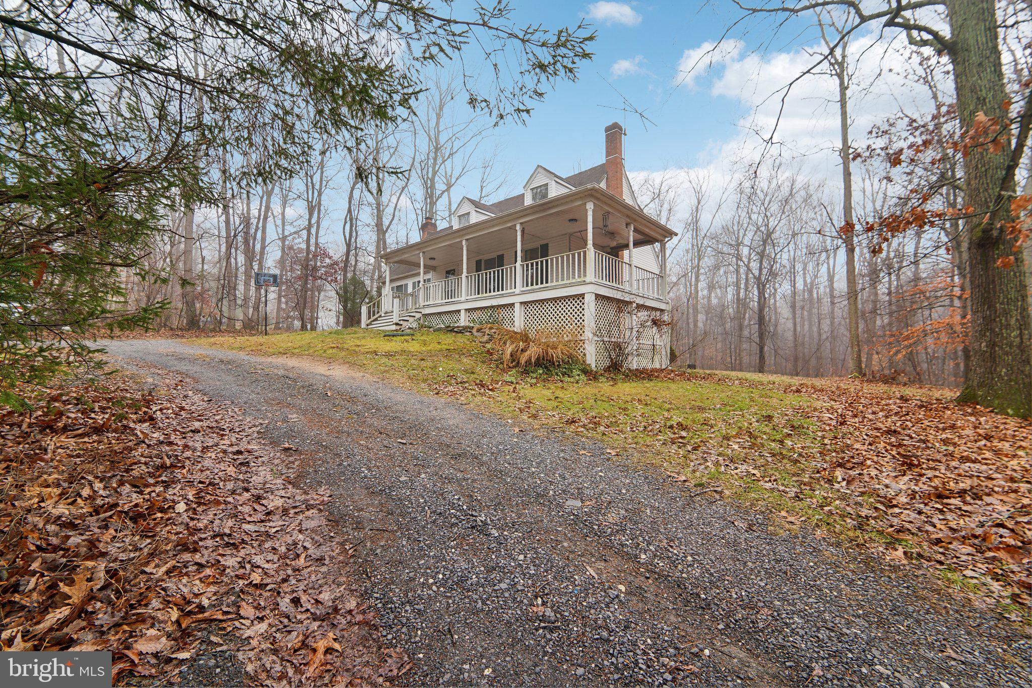 14017 Harrisville Road Mount Airy, MD 21771 - Photo 3 of 38