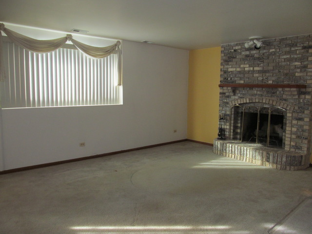 434 Wheatfield Road Matteson, IL 60443 - Photo 8 of 25