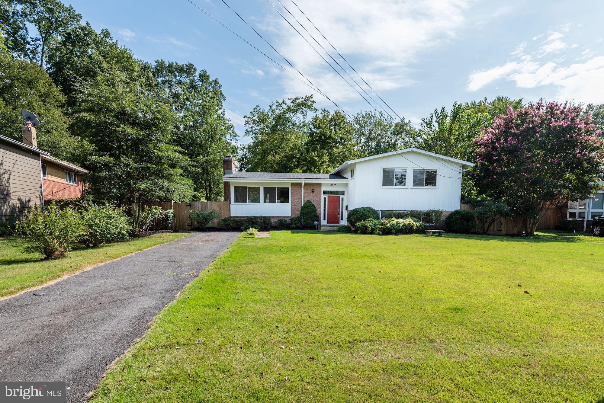 8923 Battery Road Alexandria, VA 22308 - Photo 2 of 40 Gallery Image 2