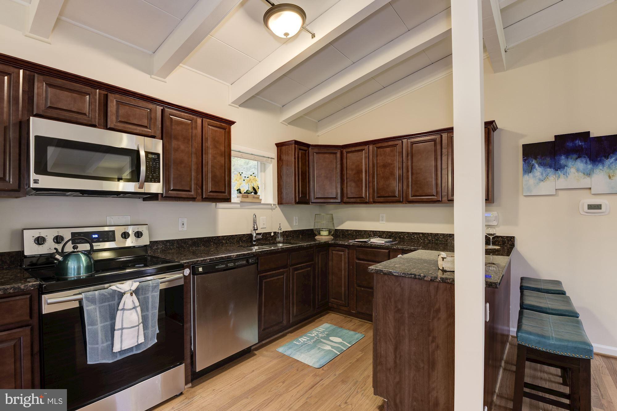 8923 Battery Road Alexandria, VA 22308 - Photo 11 of 40 Gallery Image 11