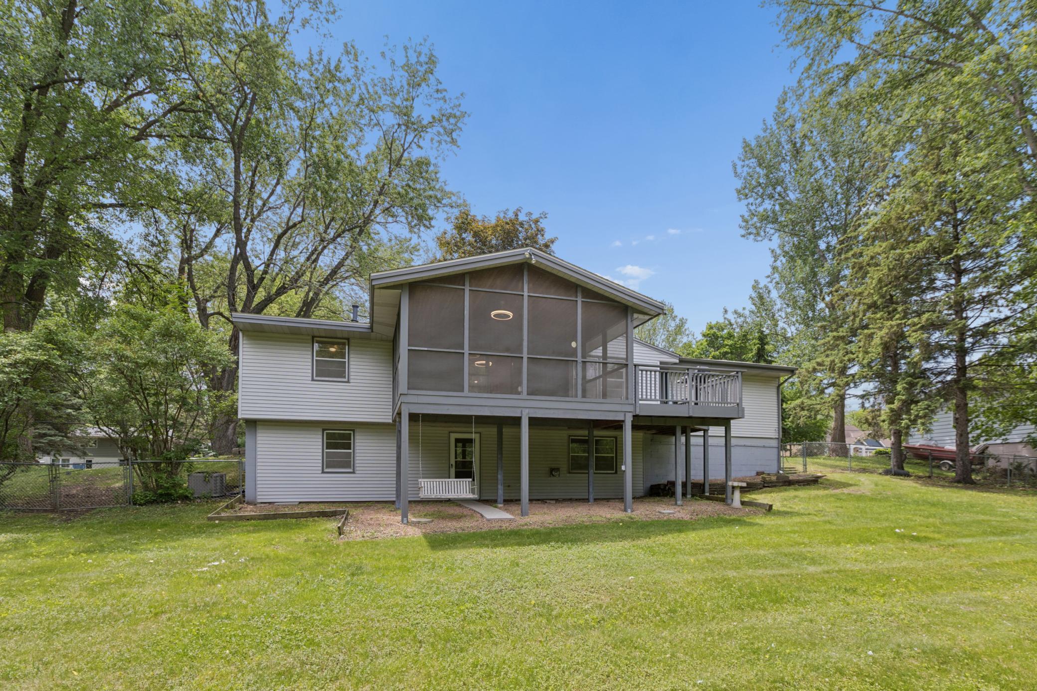 24850 Amlee Road Shorewood, MN 55331 - Photo 20 of 26