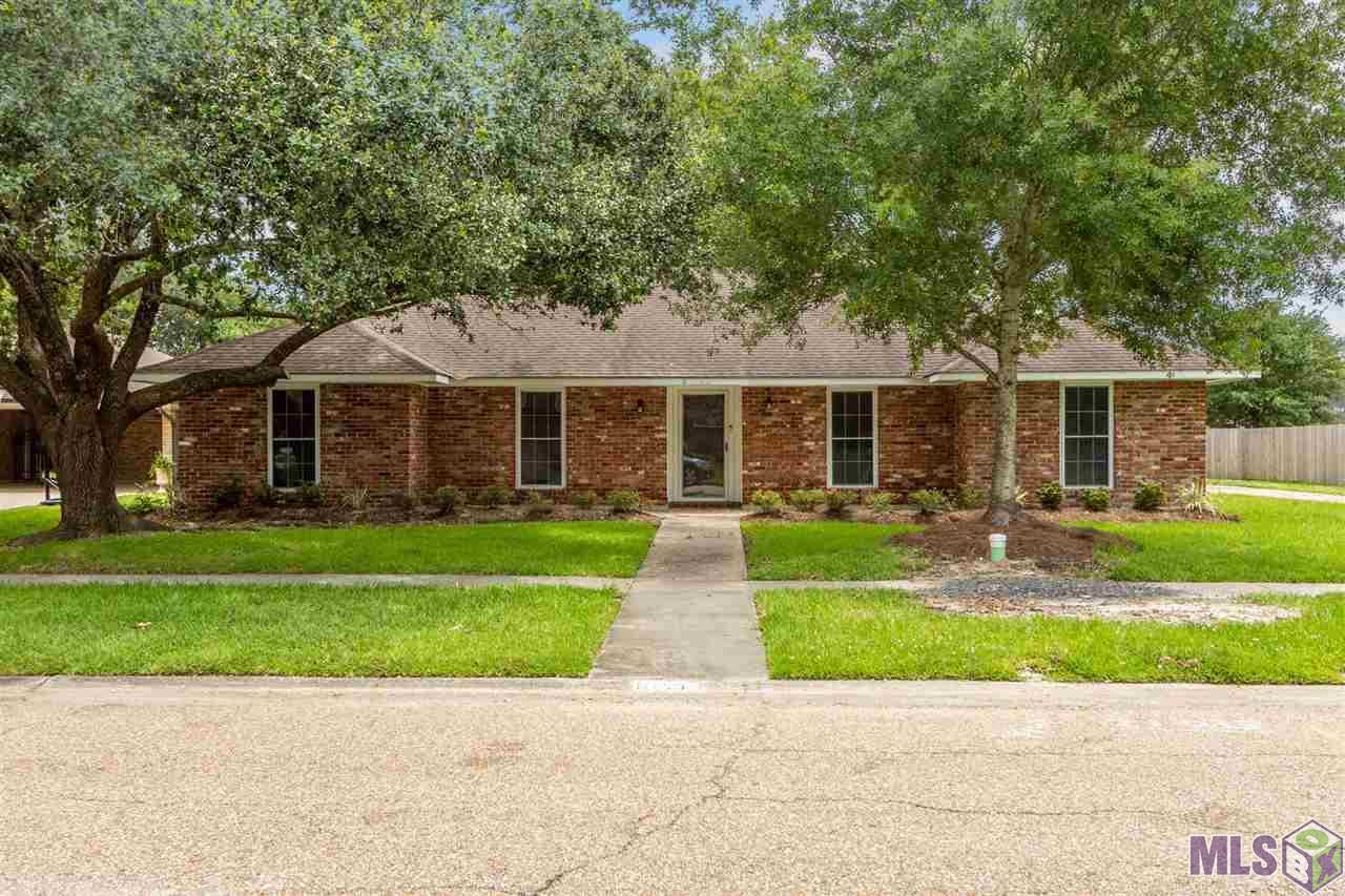 10547 Ridgely Drive Baton Rouge, LA 70809 - Photo 1 of 27