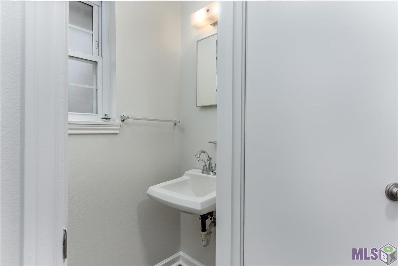 10547 Ridgely Drive Baton Rouge, LA 70809 - Photo 16 of 27