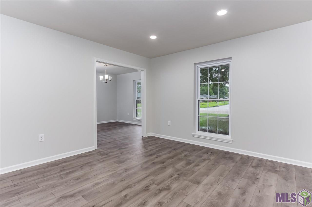 10547 Ridgely Drive Baton Rouge, LA 70809 - Photo 7 of 27