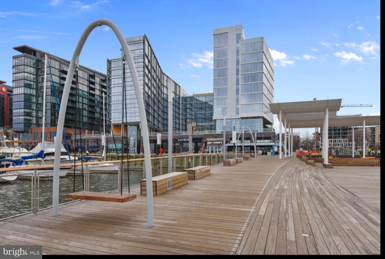 520 N Street Southwest, Unit S618 Washington, DC 20024 - Photo 50 of 62 a view of outdoor space with seating space