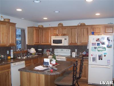 2464 Ackermanville Road Bangor, PA 18013 - Photo 3 of 4 Gallery Image 3