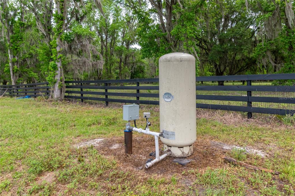 329 Reddick Reddick, FL 32686 - Photo 17 of 26
