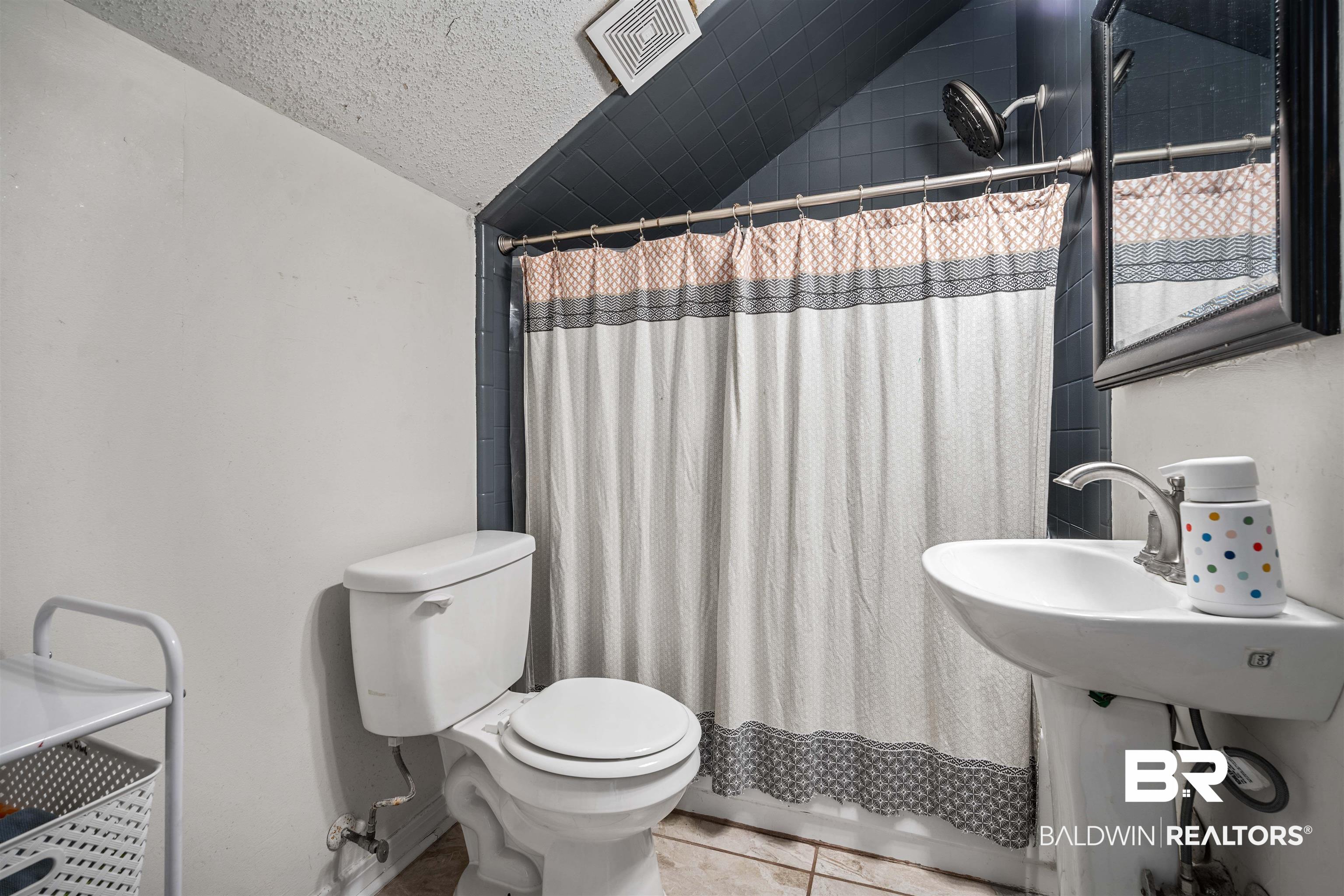 15 Alexander Street Mobile, AL 36607 - Photo 17 of 24