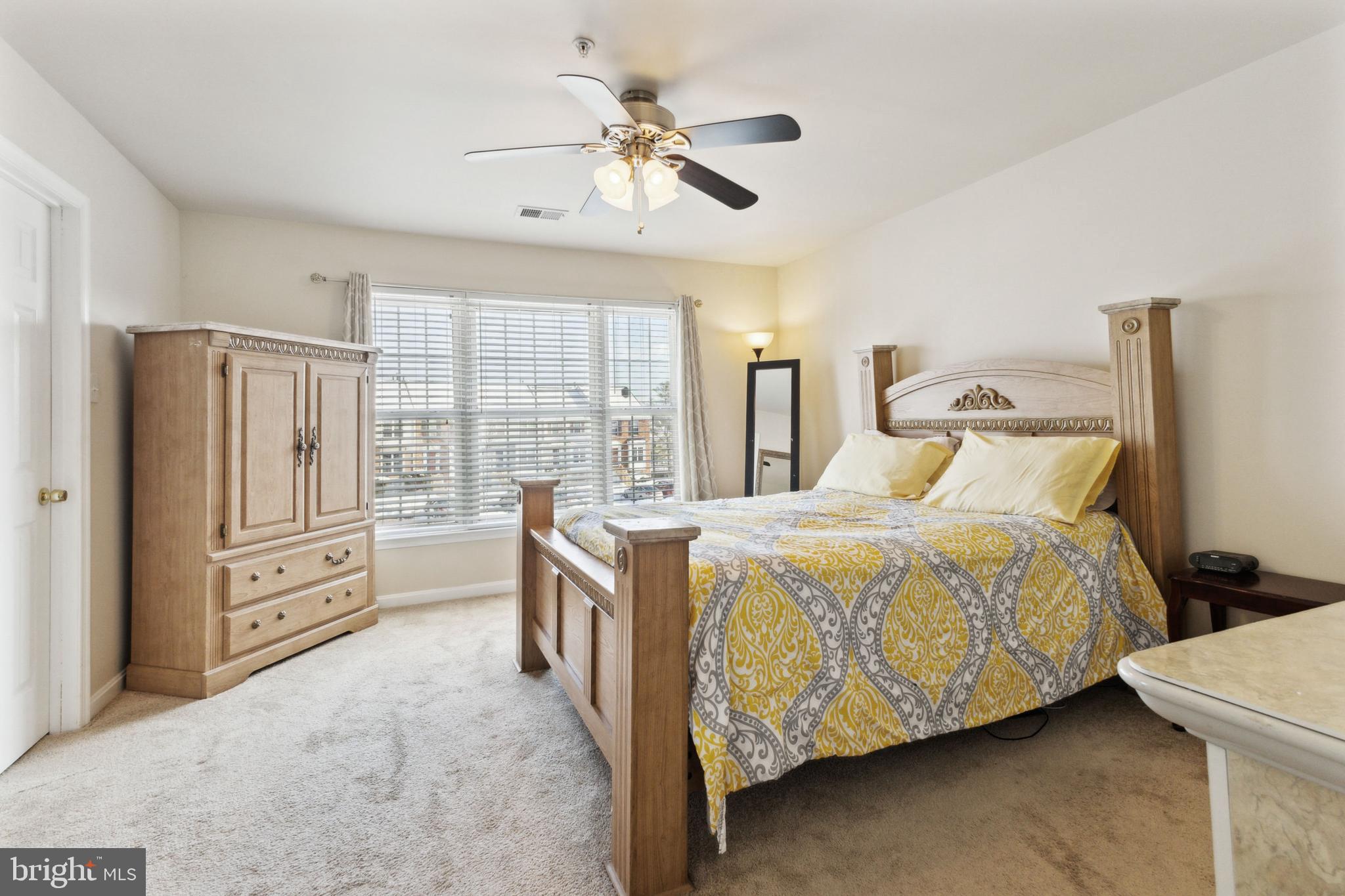 7101 Dew Drop Way Clinton, MD 20735 - Photo 6 of 10 Gallery Image 6