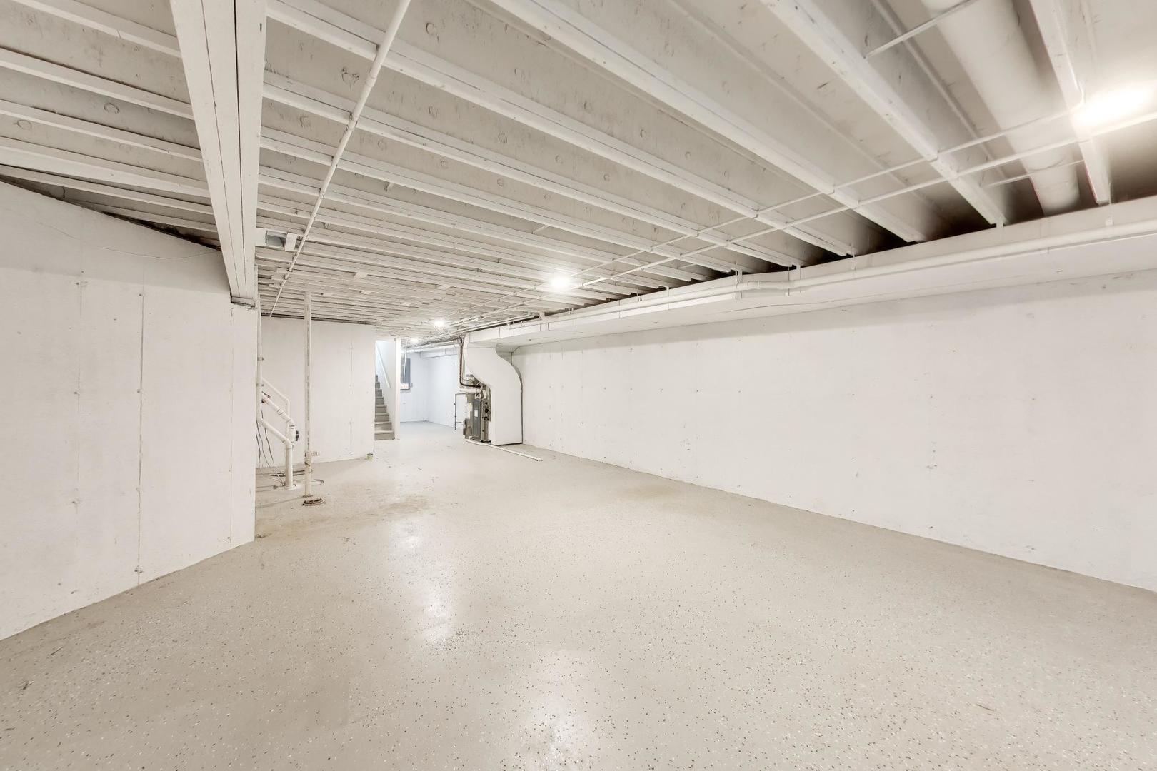 2074 Greenview Road Northbrook, IL 60062 - Photo 40 of 52 Gallery Image 40