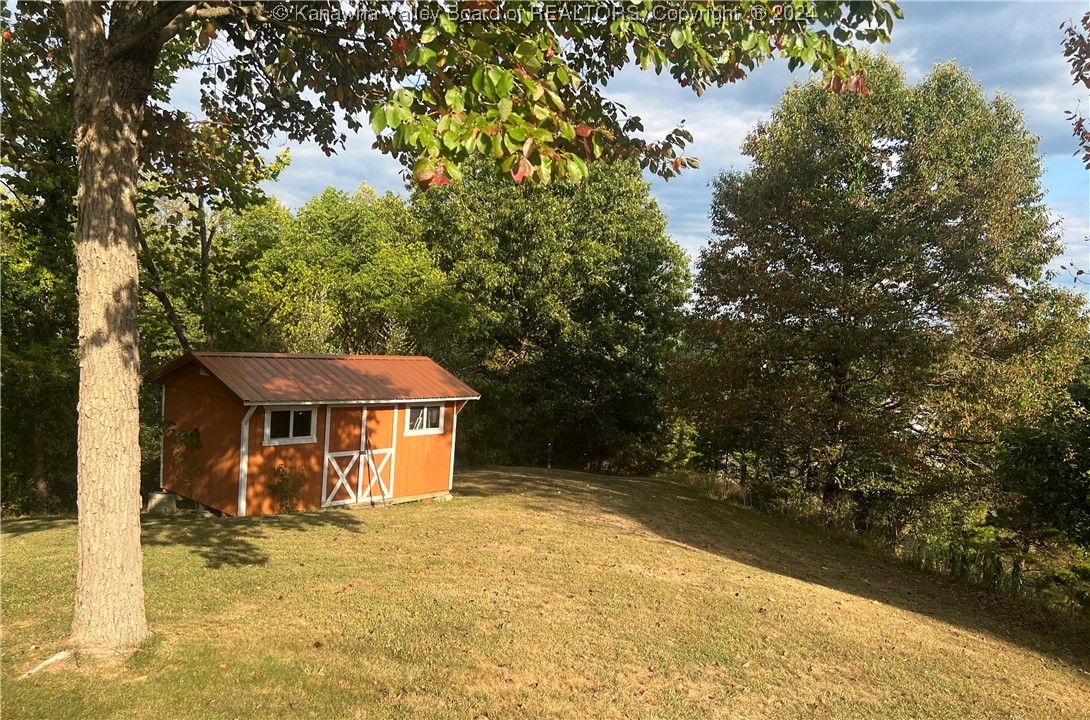 1951 New Stone Ridge Road Ripley, WV 25271 - Photo 10 of 26 Gallery Image 10