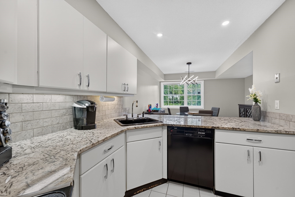 7 Canvasback Way, Unit 7 Walpole, MA 02081 - Photo 10 of 36 Gallery Image 10