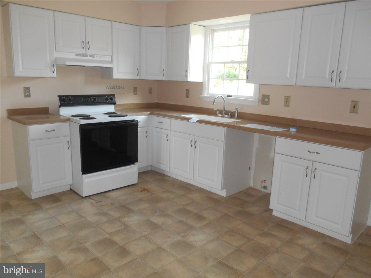 4 Apple Road New Freedom, PA 17349 - Photo 3 of 33 Gallery Image 3