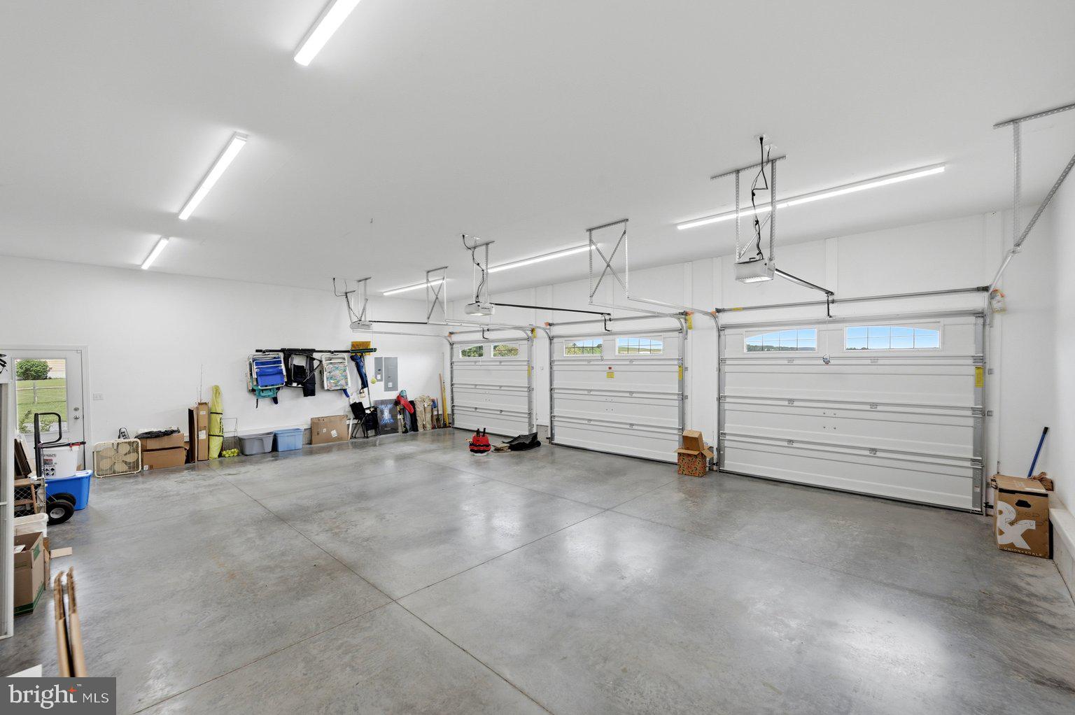 199 Laurel Grove Road Winchester, VA 22602 - Photo 53 of 93 Attached Garage