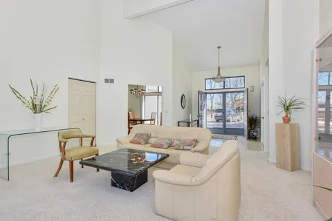 $695,000 | 23400 West Cattail Lane, Barrington, IL 60010