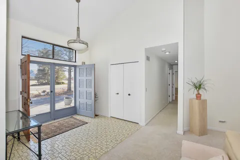 $695,000 | 23400 West Cattail Lane, Barrington, IL 60010