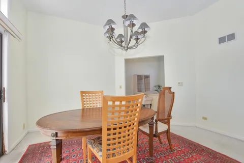 $695,000 | 23400 West Cattail Lane, Barrington, IL 60010