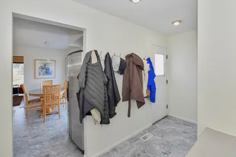 $695,000 | 23400 West Cattail Lane, Barrington, IL 60010