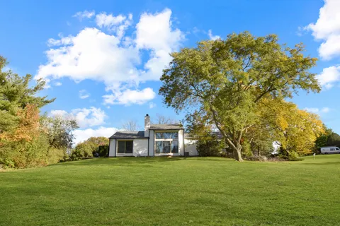 $695,000 | 23400 West Cattail Lane, Barrington, IL 60010